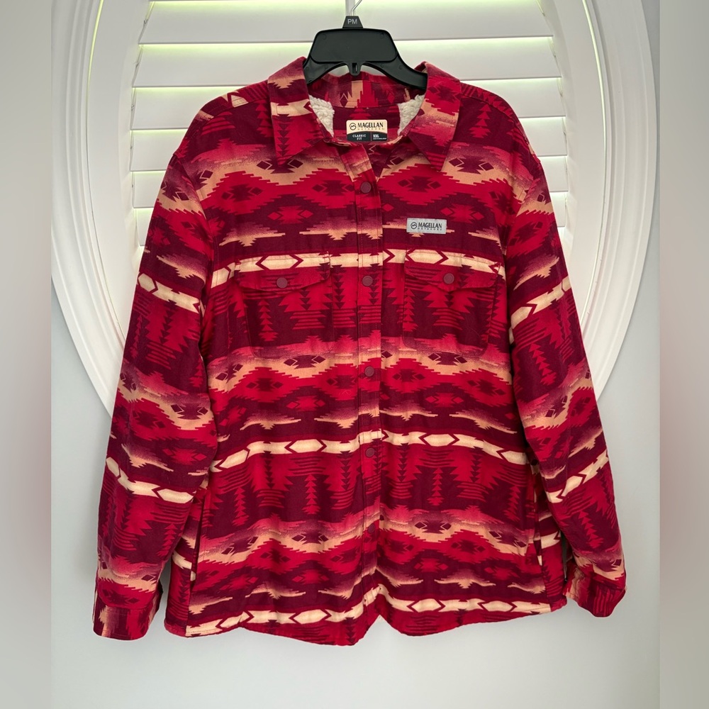 Magellan Aztec women’s XXL Sherpa jacket